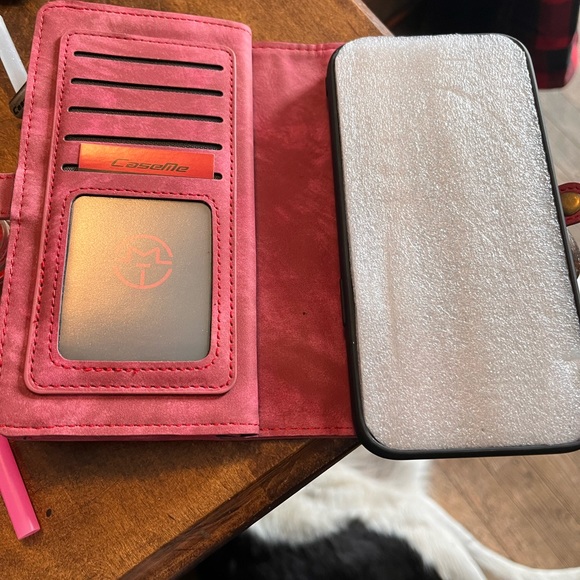 iPhone 13 pro wallet case - Picture 3 of 3